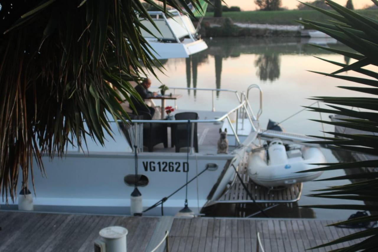 Hotel Boat And Breakfast Fiumicino - Roma Ostia Antica Exteriér fotografie